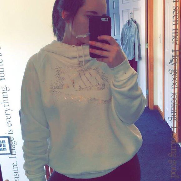 sara_staffen